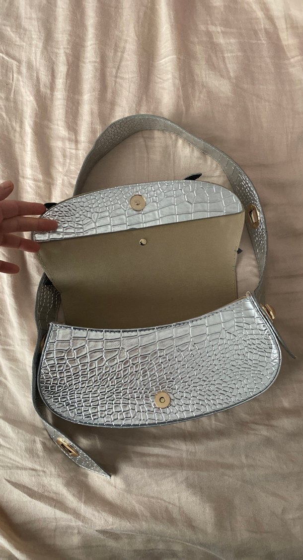 Gri Deri Yılan Desenli Tokalı Kadın Çanta - Görsel 3