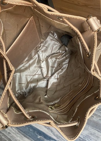 Pierre Cardin. Bej parlak Deri Fermuarlı Kadın Çanta - Görsel 4