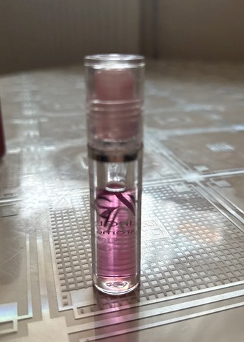 Parlak Pembe Dudak Parlatıcısı - Görsel 4