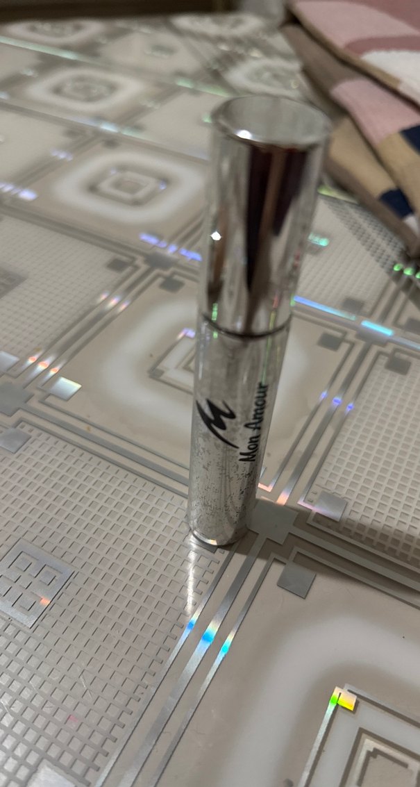 Parlak Bej Renk Maskara - Görsel 3