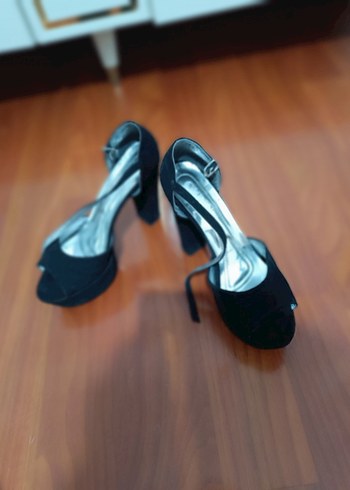 Sarı Rugan Stiletto Platform Topuklu Kadın Ayakkabı - Görsel 2