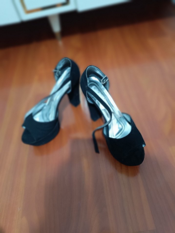 Sarı Rugan Stiletto Platform Topuklu Kadın Ayakkabı - Görsel 2