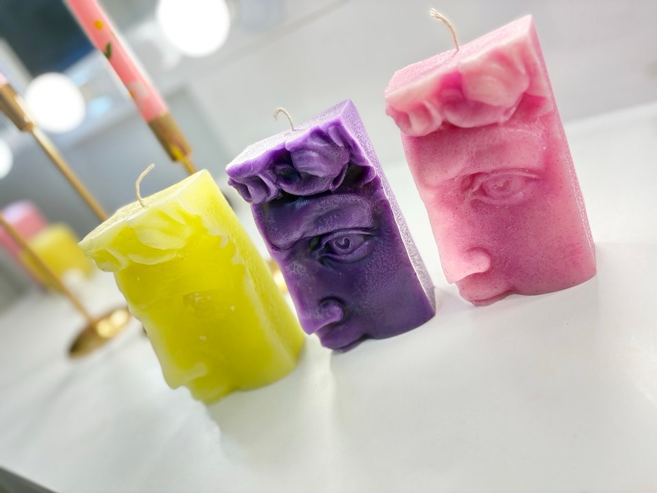 Renkli Heykel Yüz Mum - Görsel 2