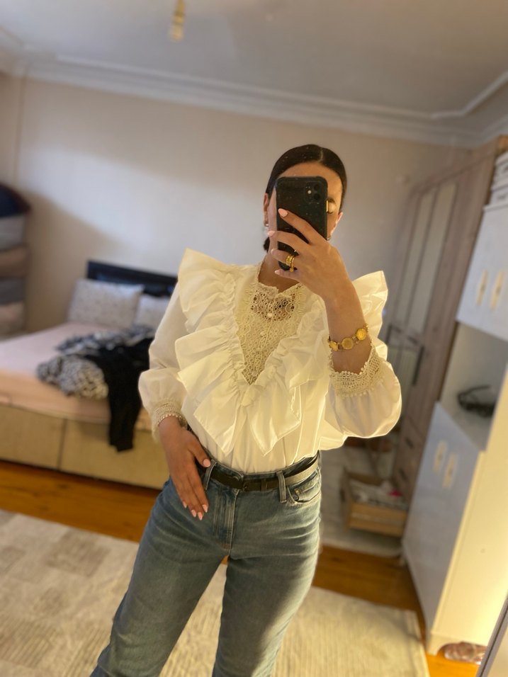 EKRU VOLANLI GÖMLEK - Görsel 3