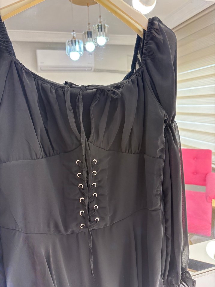 SİYAH ŞİFON KISA ELBİSE - Görsel 4