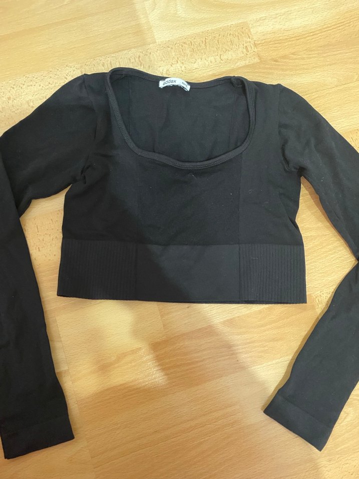 Siyah Uzun Kollu Dar Kesim crop - Görsel 2