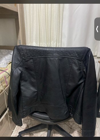 SATILDI Kadın Siyah Deri Ceket - Görsel 3