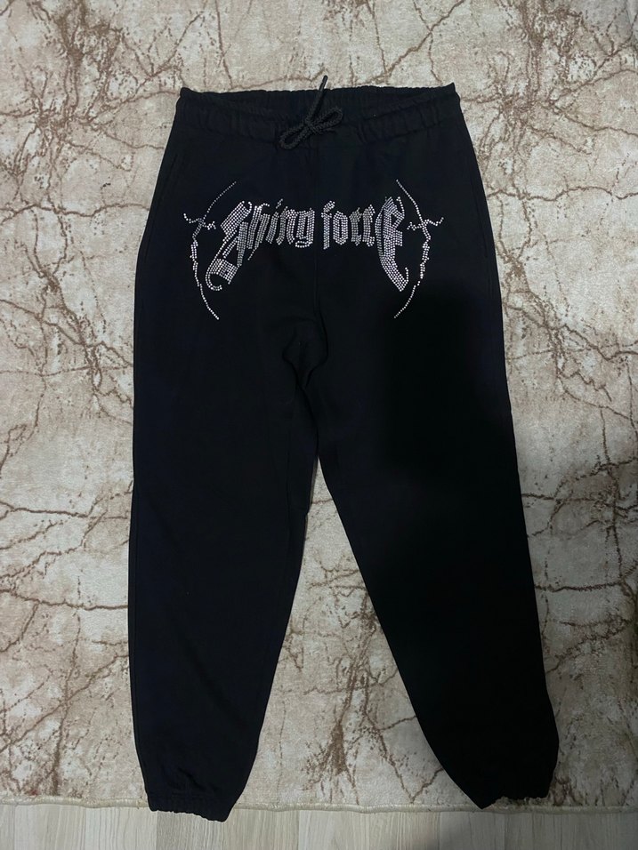 SATILDI Siyah taşlı eşofman - Görsel 2