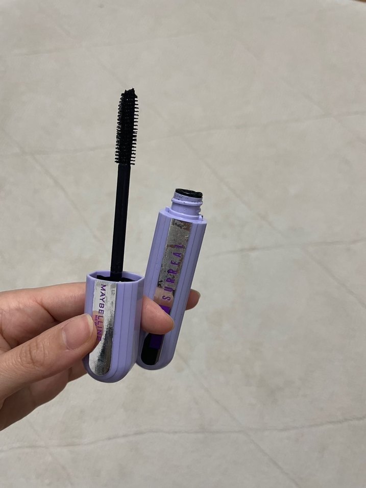 Maybelline Maskara ve Makyaj Çantası - Görsel 2