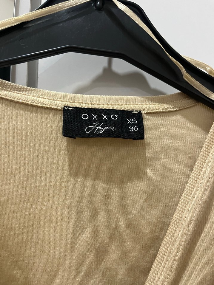 Bej V Yakalı Uzun Kollu Drapeli Kadın Bluz - Görsel 3