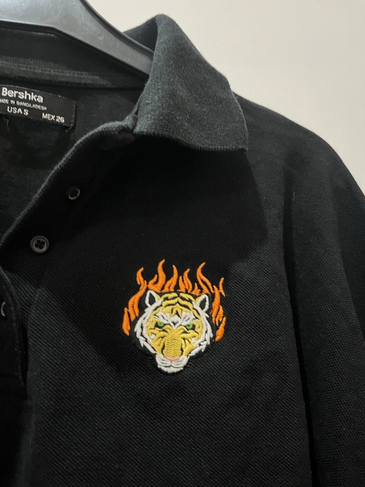 Düğmeli Baskılı Siyah Kadın Sweatshirt - Görsel 2