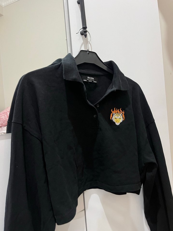 Düğmeli Baskılı Siyah Kadın Sweatshirt - Görsel 5