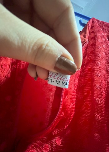 Kız Çocuk Kırmızı Dantel elbise  bir adet kuşak ve dantel toka - Görsel 2