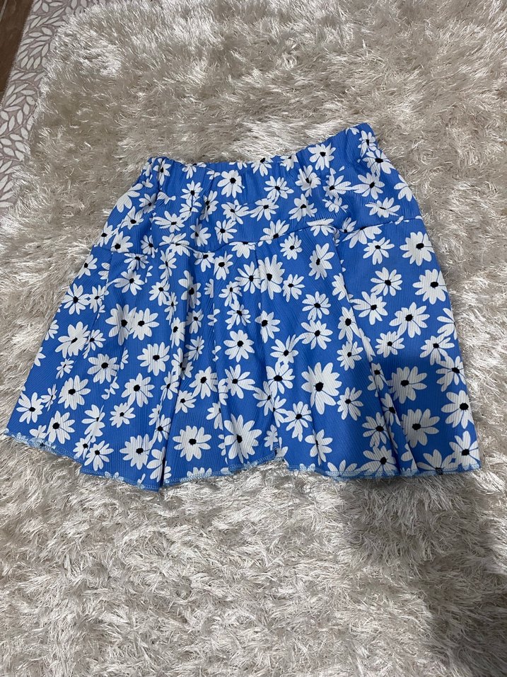 Çiçek Desenli pileli  Mavi  şortlu etek - Görsel 2