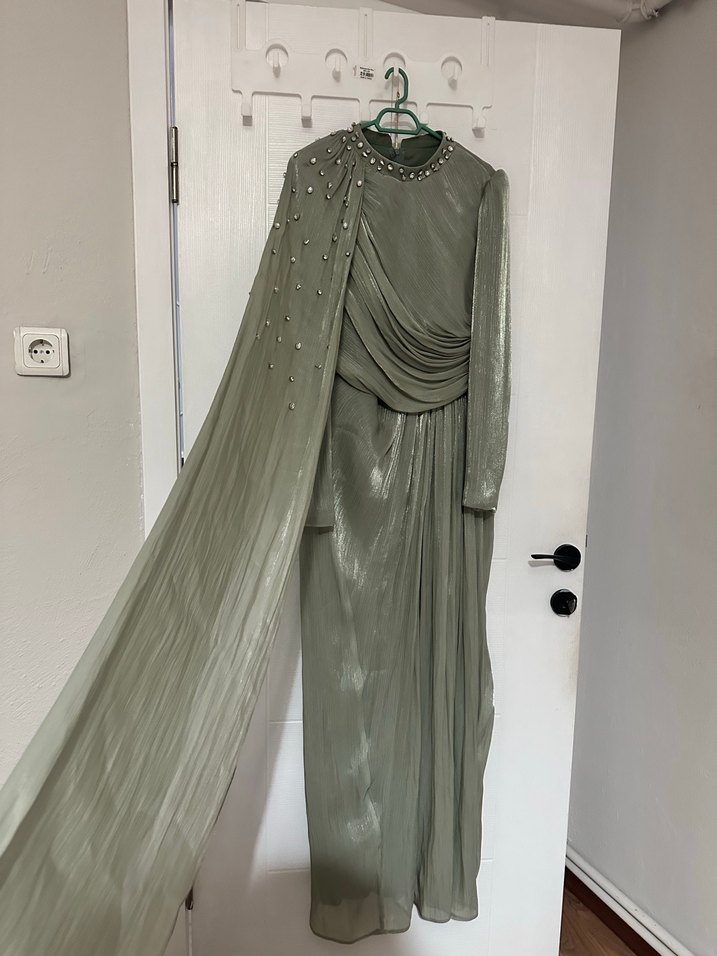 Uzun Kollu Drapeli Kadın Abiye Elbise - Görsel 2