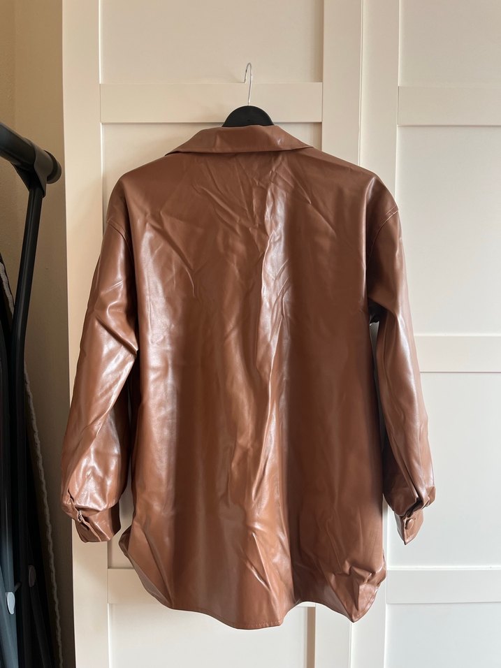 Düğmeli Kahverengi Kadın Deri Ceket - Görsel 2