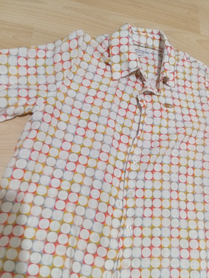 Düğmeli, kısa kollu, bol kesim gömlek - Görsel 3