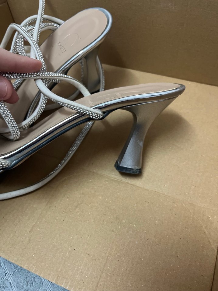 Gri Parlak Yılan Desenli Bağcıklı Stiletto - Görsel 3