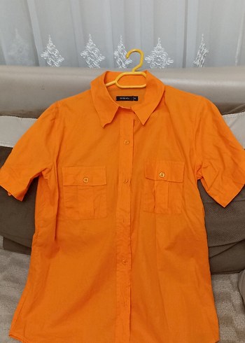 Sarı Parlak kısa kollu Düğmeli Kadın Gömlek - Görsel 2