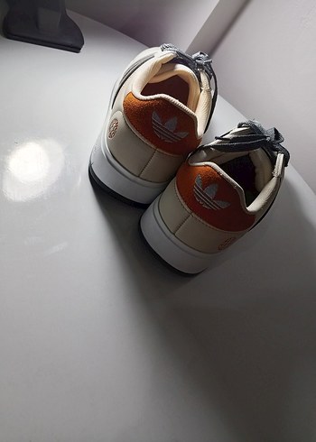 Gri Çizgili Beyaz Bağcıklı  adidas LOW Ayakkabı - Görsel 4