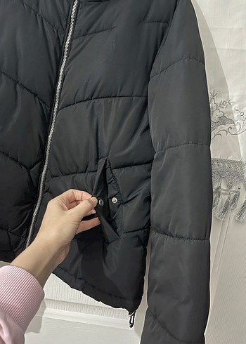 Stradivarius Siyah Fermuarlı Kadın Kışlık Mont - Görsel 6