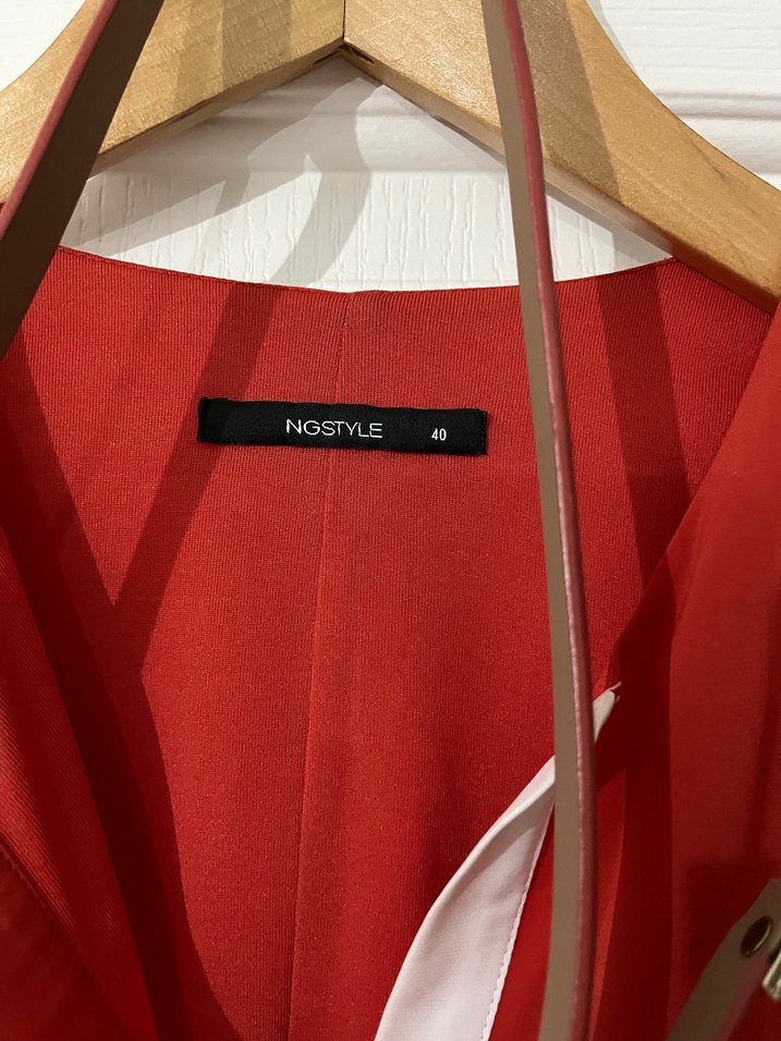 Kolsuz Kırmızı Uzun Elbise - Görsel 3