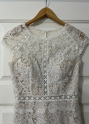 Dantel Detaylı Beyaz Uzun Abiye Elbise - Görsel 2