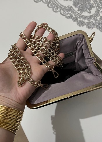 Bej Deri Zincir Detaylı Modern Klasik Çanta - Görsel 3