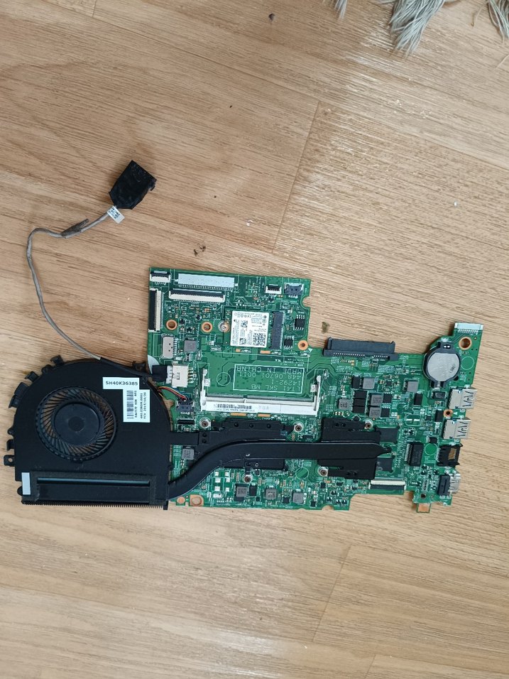 Lenovo yoga 500 anakart ve fan komple - Görsel 2