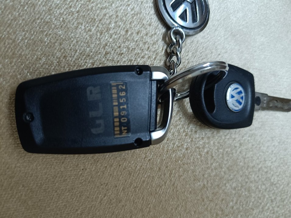 Volkswagen kumanda ve çipli anahtar - Görsel 3