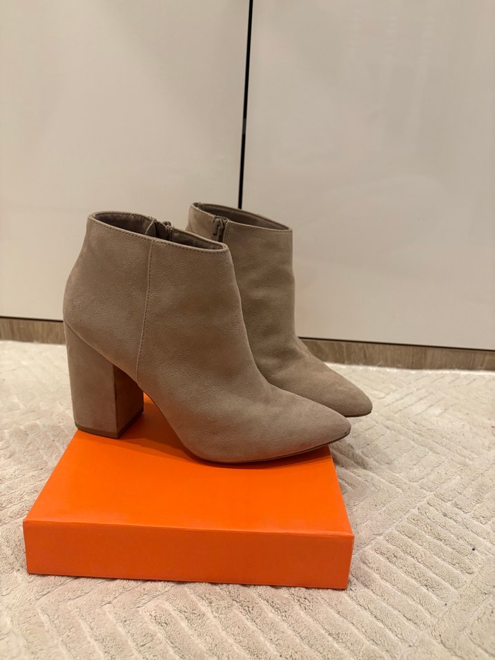 Kadın Bej Süet Topuklu Bot - Görsel 4