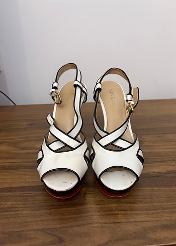 Beyaz Zebra Desenli Platform Topuklu Kadın Ayakkabı - Görsel 3