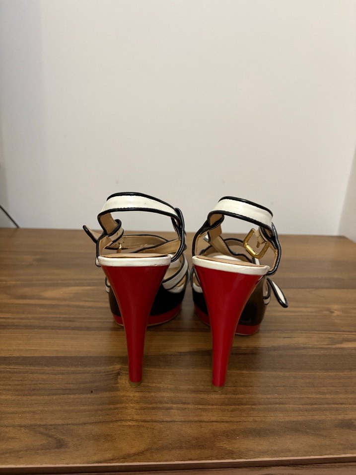 Beyaz Zebra Desenli Platform Topuklu Kadın Ayakkabı - Görsel 4