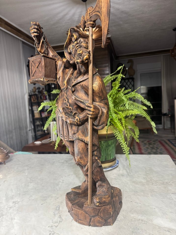 El Yapımı Kahverengi Ahşap Figürin Avrupa el  işçiliği - Görsel 2