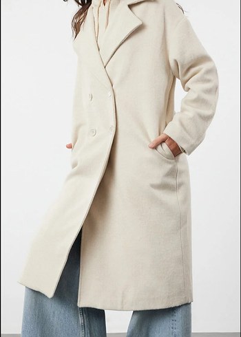 Düğmeli Bej Kadın Kaban - Görsel 2