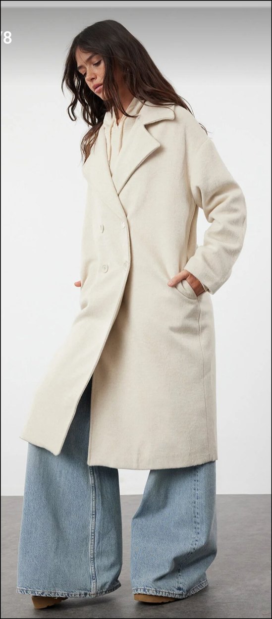 Düğmeli Bej Kadın Kaban - Görsel 2