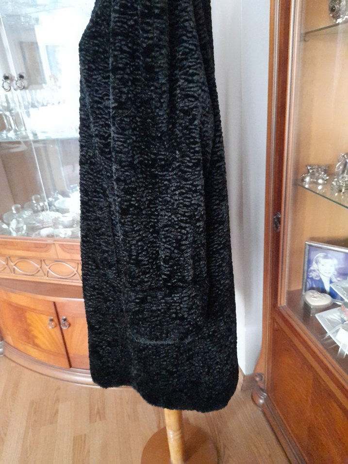 Siyah Uzun Kadın Peluş Kaban - Görsel 3