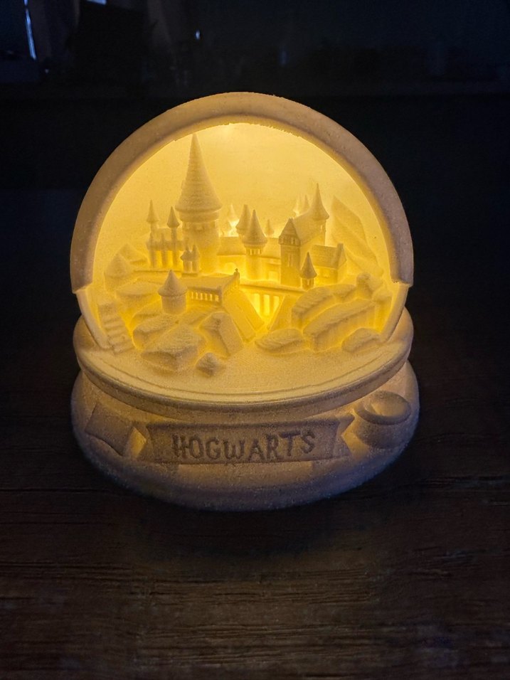Işıklı Hogwarts Kar Küresi - Görsel 2