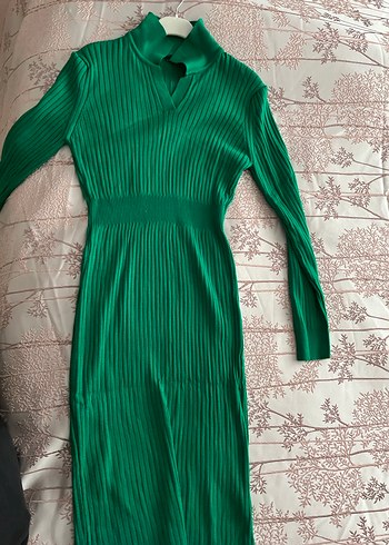 Yeşil Yüksek Yakalı Triko Midi Elbise - Görsel 2