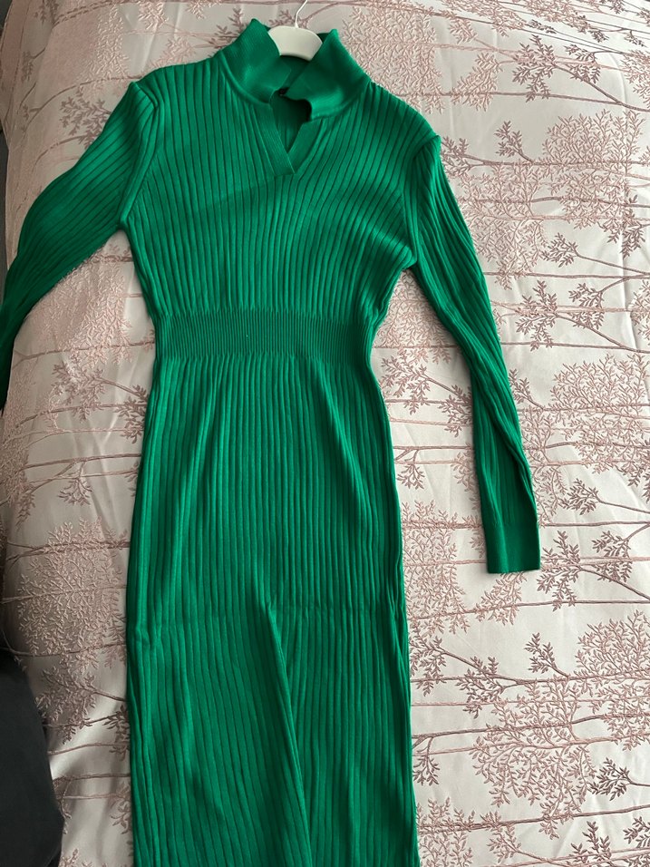 Yeşil Yüksek Yakalı Triko Midi Elbise - Görsel 2