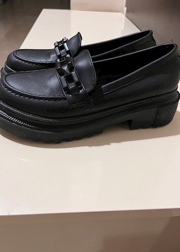 Siyah Deri Tokalı Blok Topuklu Kadın Loafer - Görsel 2