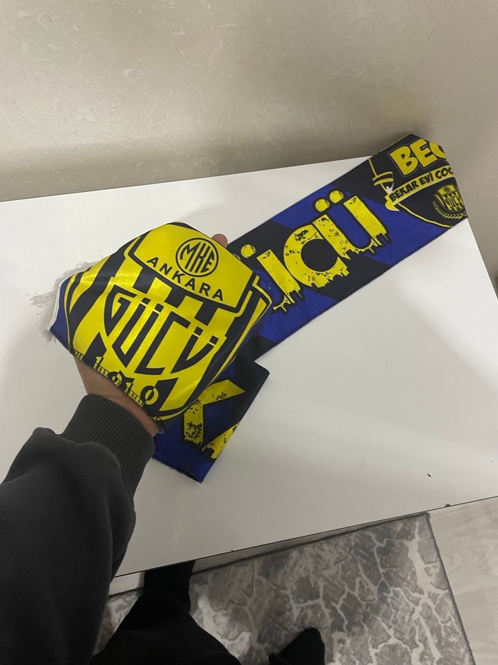 Ankaragücü Beç tribününden cıkma orjinal koleksiyonluk atkı - Görsel 3