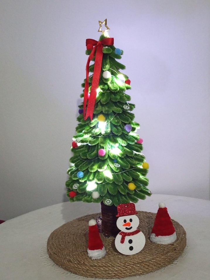 Renkli Mini Yılbaşı Ağacı ve Süsleri - Görsel 3