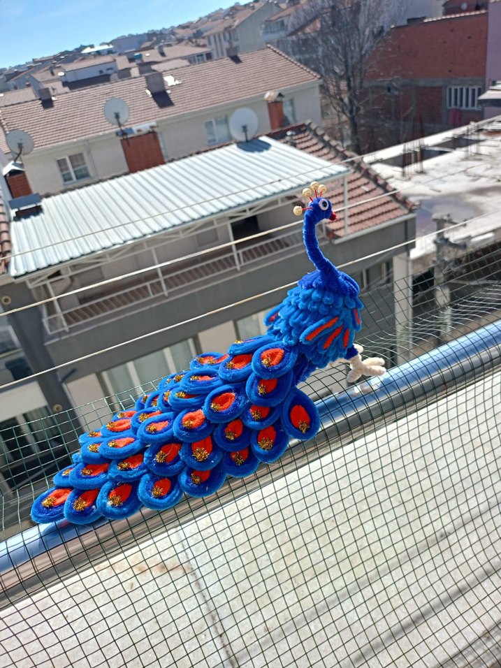 Renkli Mavi Tavus Kuşu Biblo - Görsel 4