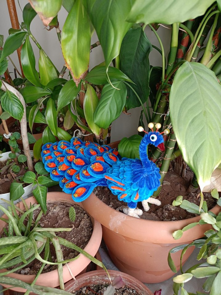 Renkli Mavi Tavus Kuşu Biblo - Görsel 2