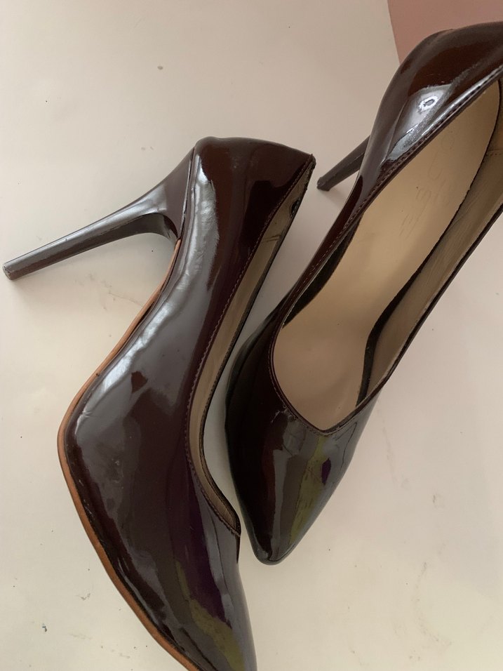 Bordo parlak stiletto topuklu ayakkabı - Görsel 3