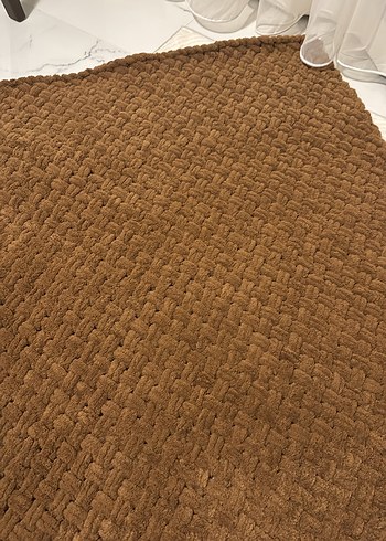 Kahverengi İşlemeli Örgü Bebek Battaniyesi - Görsel 3