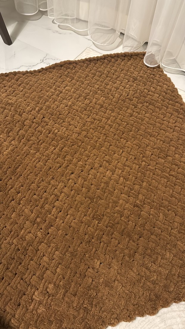 Kahverengi İşlemeli Örgü Bebek Battaniyesi - Görsel 3