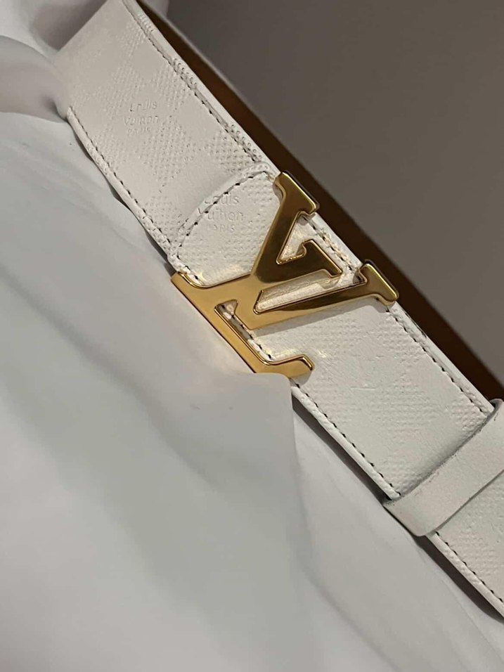 Louis Vuitton Beyaz Deri Kemer  Gold LV Tokalı - Görsel 3