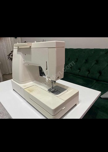 Beyaz Dikiş Makinesi - Görsel 3